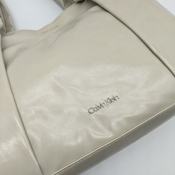 CALVIN KLEIN Hanna shiny faux-leather novelty tote shoulder bag -Pelican/Ivory - Picture 9 of 14